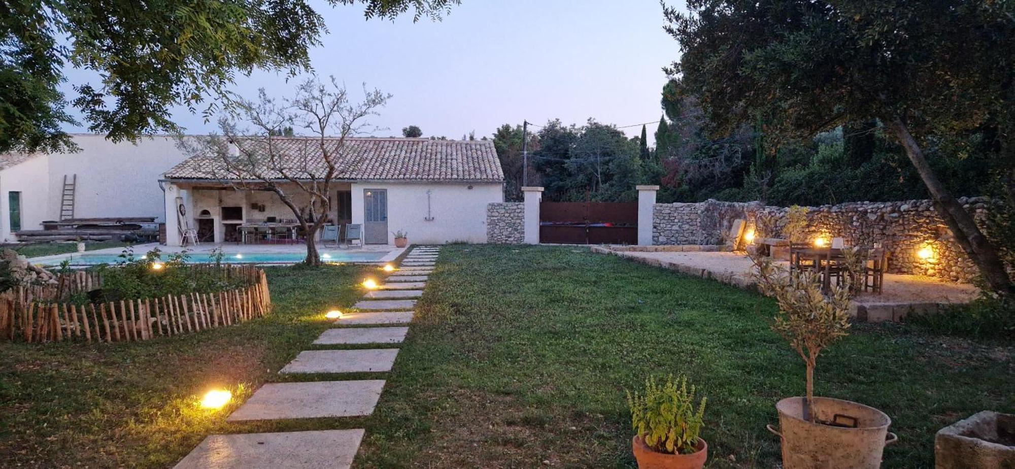 Appartement Dans Un Mas Provencal Renove Saint-Hilaire-dʼOzilhan Esterno foto